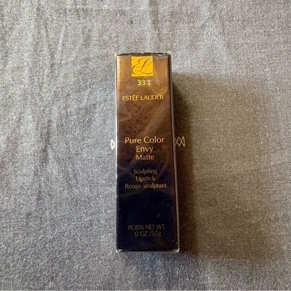 Estee Lauder Other - ESTEE LAUDER Persuasive #333 Pure Color Envy Matte Sculpting Lipstick SEALED